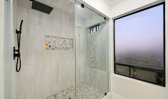 4367 Summit Dr, La Mesa, CA 91941