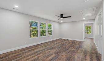 1512 Brentwood Dr, Athens, TN 37303