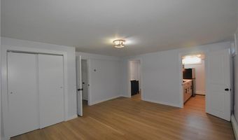 32 J H Dwyer Dr, Middletown, RI 02842