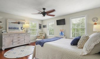 5 Lancaster Ln, Bourne, MA 02532