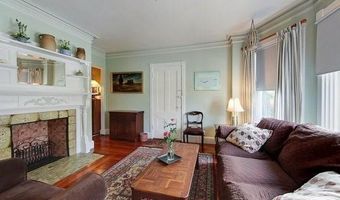 616 Thames St 1, Newport, RI 02840