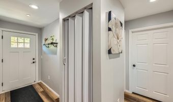 9180 Tokaj Ln, Spring Valley, CA 91977