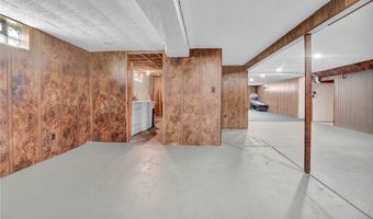 61 Caesar Blvd, Amherst, NY 14221