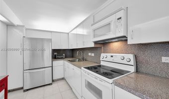 20515 E Country Club Dr 2146, Aventura, FL 33180