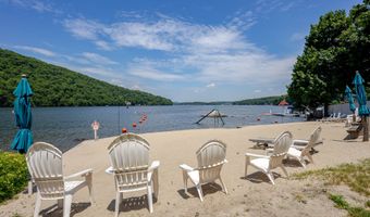 10 Baxter St, Danbury, CT 06811
