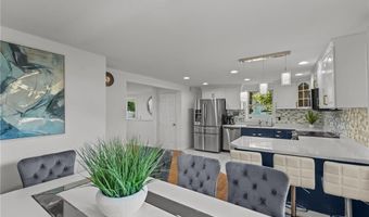 21 Lake Dr, North Kingstown, RI 02852