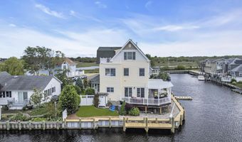 221 Magnolia Dr, Bayville, NJ 08721