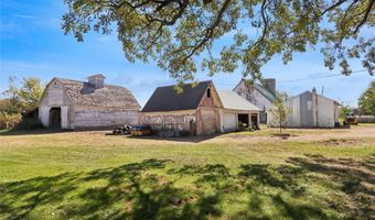 4705 Prairieburg Rd, Anamosa, IA 52205