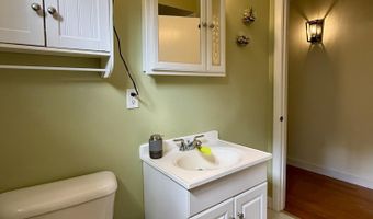 111 Washington St, Baileyville, ME 04694