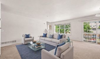 2878 Barclay Way, Ann Arbor, MI 48105