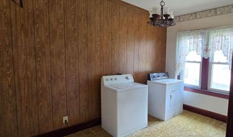 212 E 5th St, Albert Lea, MN 56007