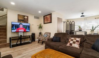 4 Oak Rd, Columbus, OH 43217
