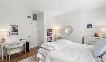 21 Hancock St 3, Boston, MA 02114