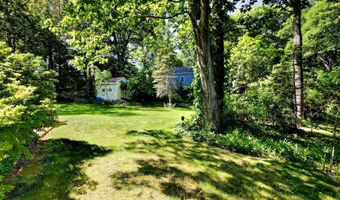 681 Stevens St, Bristol, CT 06010