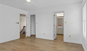 1114 Arbor Spring Ct, Ballwin, MO 63021