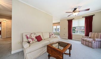 37 Hastings St 207, Boston, MA 02132