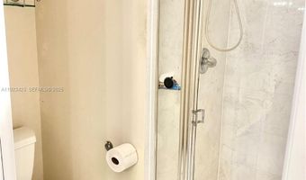 19195 NE 36th Ct 402, Aventura, FL 33180