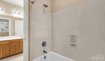 5 Pinebrook Ct, Savannah, GA 31405