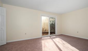 200 Heroux Blvd 606, Cumberland, RI 02864