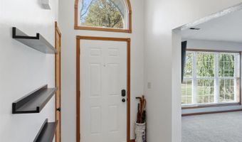 712 Taylor Ln, Albion, IN 46701