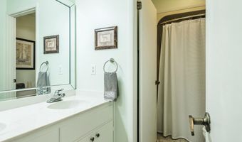 93 Wildwood Rd, Alexander City, AL 35010