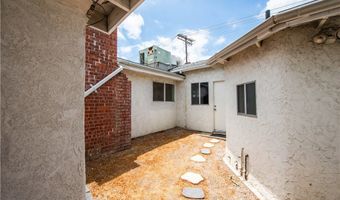 18063 Burbank Blvd, Encino, CA 91316