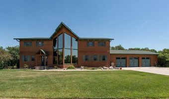 1910 9th St, Aurora, NE 68818