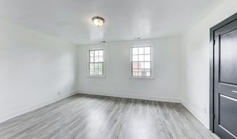 3918 10TH St NE 4, Washington, DC 20017