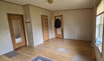 8542 Ralph Rd, Angora, MN 55703