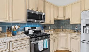 2347 S ARLINGTON RIDGE Rd, Arlington, VA 22202