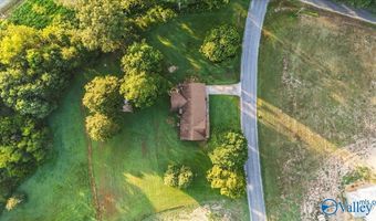 2097 Needmore Rd, Albertville, AL 35950