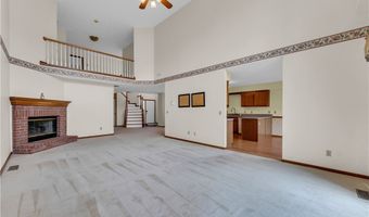 120 Ambleside Way, Amherst, OH 44001