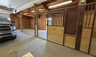 2405 S Lower Boulder Rd, Boulder, UT 84716