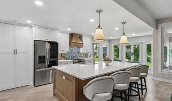 405 Plumwood Ct SW, Altoona, IA 50009