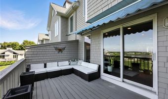 469 North Ln, Bristol, RI 02809
