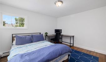 9 Foster St, Barrington, RI 02806
