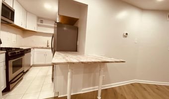 5340 HOLMES RUN Pkwy 1003, Alexandria, VA 22304