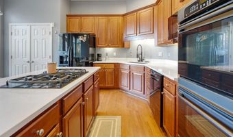 41863 CINNABAR Sq, Aldie, VA 20105