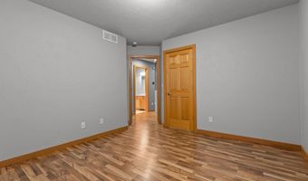 4013 E BENVALLEY Dr, Appleton, WI 54913