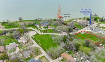 11 Peninsula Ct, Heath, TX 75032