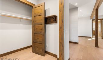 33 Leachman Ln, Bozeman, MT 59718