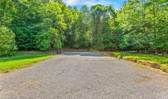 157 Buttercup Ln, Ararat, NC 27007