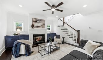 1837 Umstead St, Charlotte, NC 28205