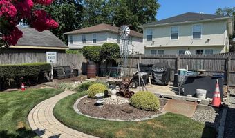 131 Hickory Ave, Bergenfield, NJ 07621