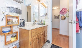 765 Peninsula Ct, Ann Arbor, MI 48105