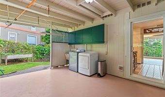 1230 Lola Pl, Kailua, HI 96734