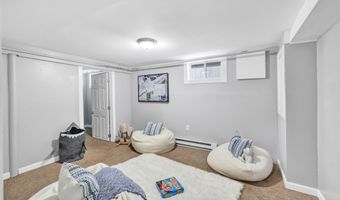 84 Oxford St, Bridgeport, CT 06606