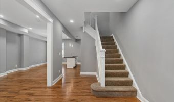 327 LYNDHURST St, Baltimore, MD 21229