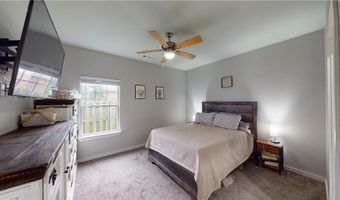 2802 Arbor Rd, Bentonville, AR 72713