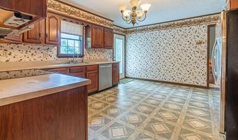 19464 Triple Crown Dr, Abingdon, VA 24211